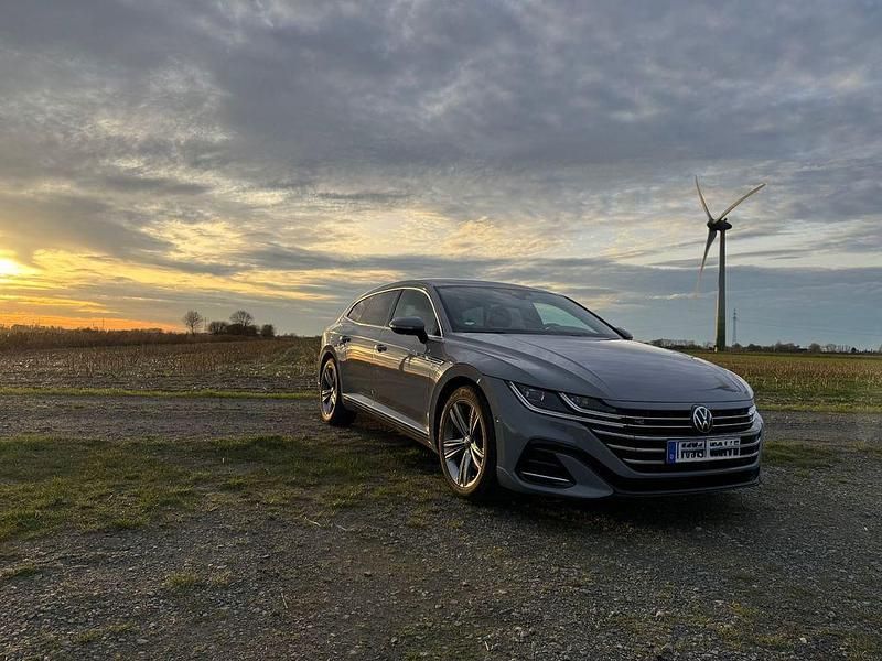 Grau Gebraucht 2024 VW Arteon R-line Limousine | 35.200 € (Fairer Preis) - Bild 1/4