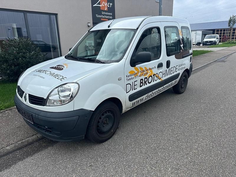 Weiß Gebraucht 2009 Renault Kangoo Campus Van / Kleinbus | 2.499 € (Etwas zu teuer) - Bild 1/4