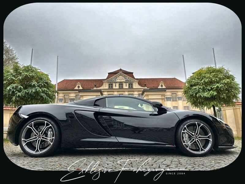 Gebraucht McLaren 650S 650 PS (478 kW) 2017 Carbon schwarz metallic Cabrio