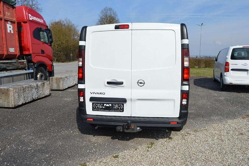 Gebraucht Opel Vivaro 90 PS (66 kW) 2016 Eisweiß Van / Kleinbus