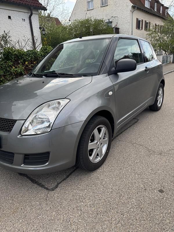 Second-hand Suzuki Swift 92 CP (67 kW) 2009 Gri Hatchback