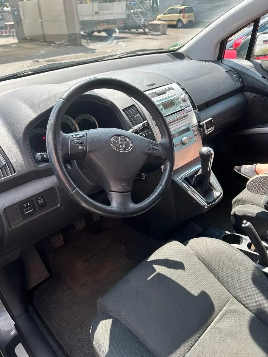 Gebraucht Toyota Corolla 129 PS (94 kW) 2007 Grau Kombi