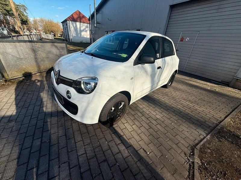 Gebraucht Renault Twingo Life 69 PS (50 kW) 2016 Weiß Kleinwagen