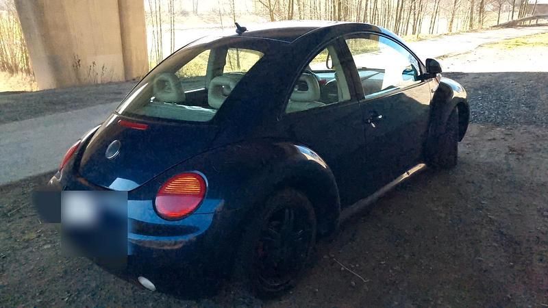 Gebraucht VW New Beetle 115 PS (84 kW) 1999 Blau Kleinwagen