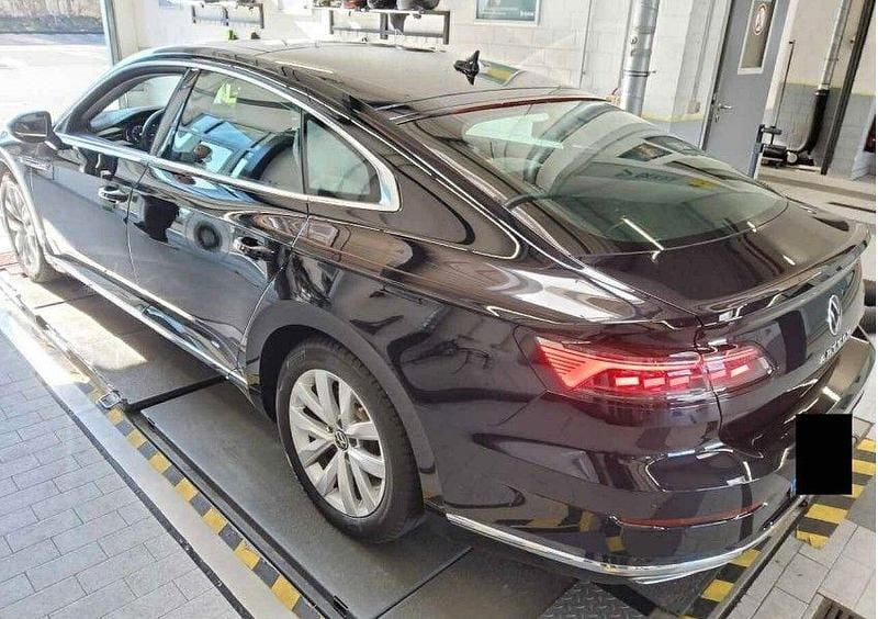 Gebraucht VW Arteon Elegance 190 PS (139 kW) 2022 Deep black (metallic) Limousine