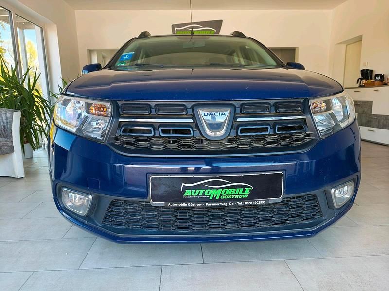 Second-hand Dacia Logan 73 CP (53 kW) 2017 Albastru Break