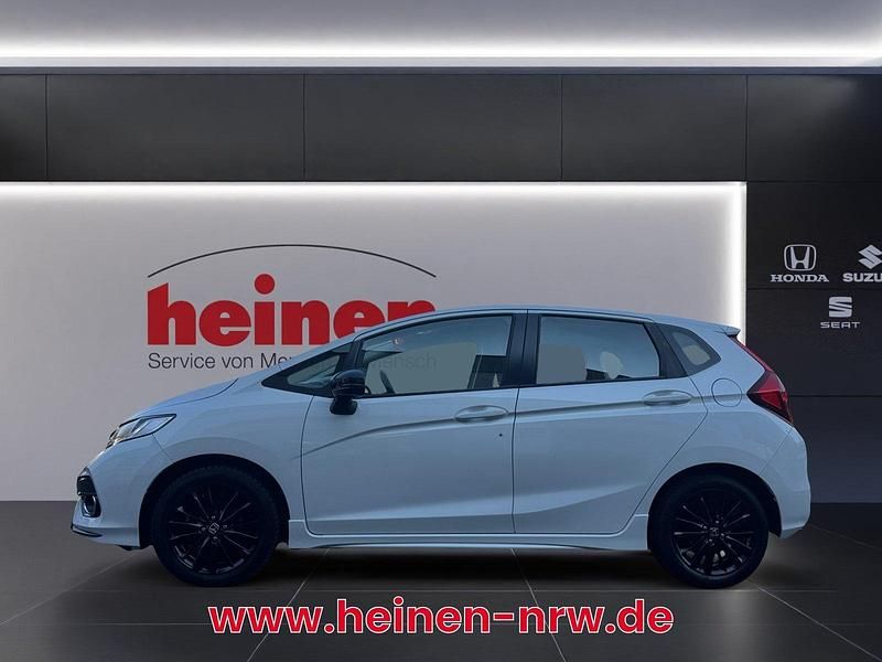 Gebraucht Honda Jazz Dynamic 131 PS (96 kW) 2019 Platinum white Kleinwagen
