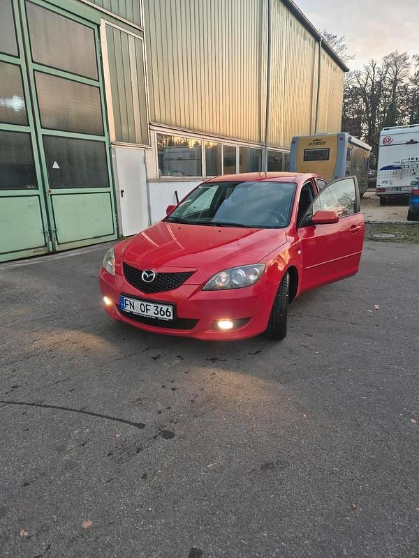 Rot Gebraucht 2006 Mazda 3 Limousine | 1.500 € (Guter Preis) - Bild 1/4