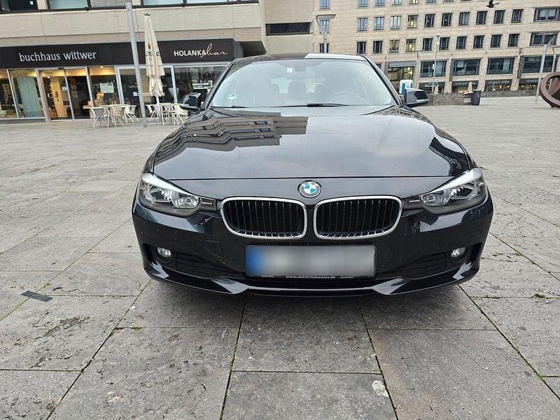 Gebraucht BMW 320 Efficient Dynamics 163 PS (119 kW) 2015 Schwarz Kombi