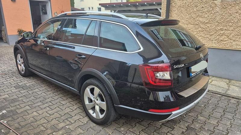 Gebraucht Skoda Octavia 184 PS (135 kW) 2017 Schwarz Kombi