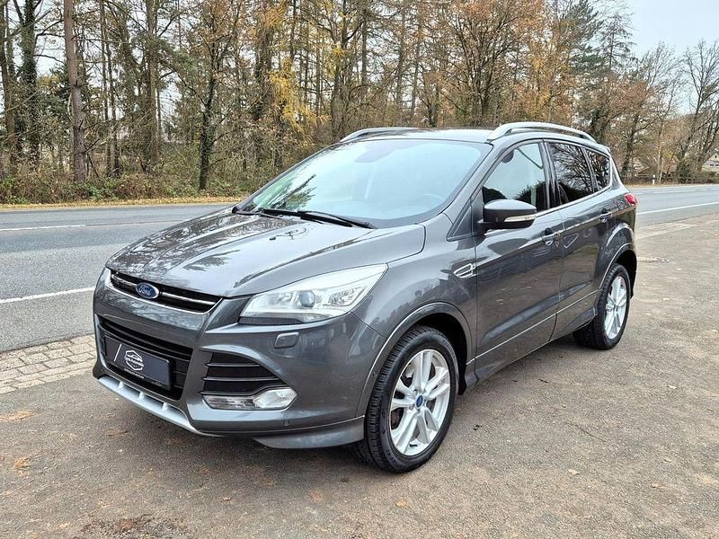 Gebraucht Ford Kuga Individual 182 PS (133 kW) 2016 Grau SUV