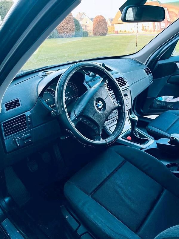 Andere farben Gebraucht 2005 BMW X3 SUV | 3.800 € (Guter Preis) - Bild 1/4