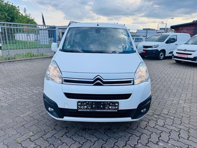 Gebraucht Citroën Berlingo SELECTION 99 PS (72 kW) 2017 Weiß Van / Kleinbus