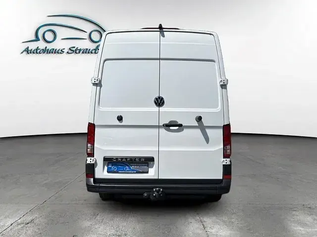 Gebraucht VW Crafter 140 PS (102 kW) 2025 Weiß Van