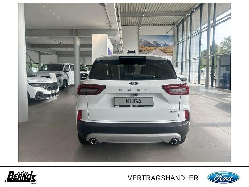 Neu Ford Kuga Titanium 242 PS (177 kW) 2026 Frozen white SUV