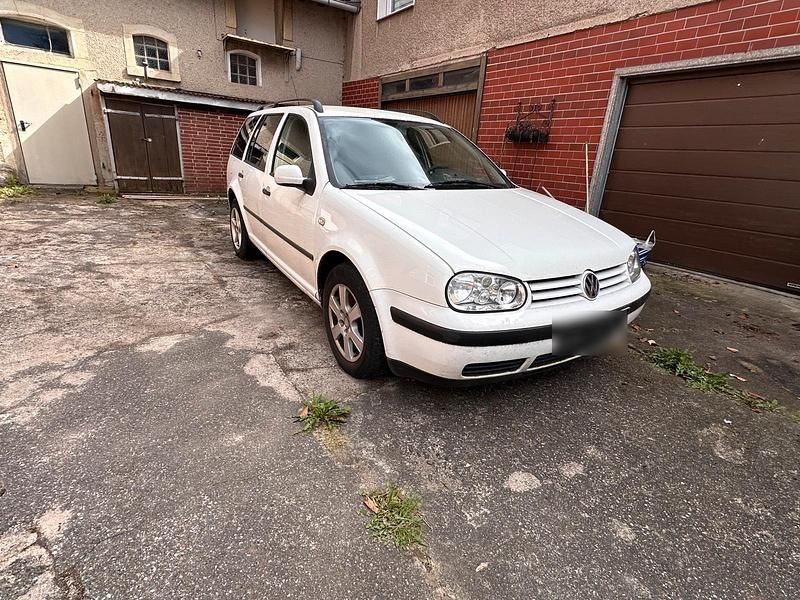Gebraucht VW Golf IV 90 PS (66 kW) 2000 Weiß Kombi