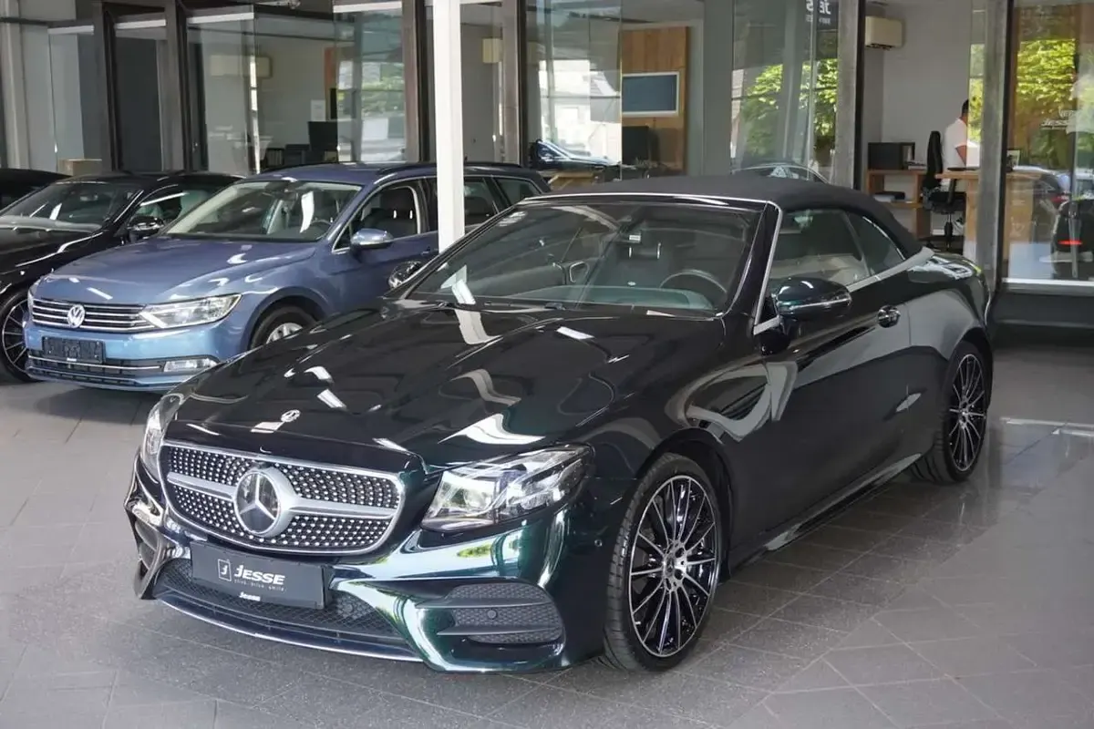 Gebraucht Mercedes E450 AMG 367 PS (269 kW) 2020 Smaragdgruen  metalliclack (metallic) Cabrio
