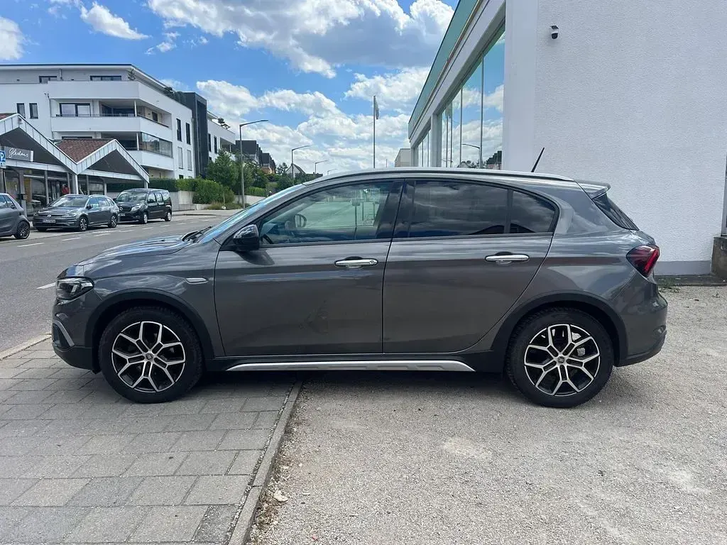 Gebraucht Fiat Tipo Cross 101 PS (74 kW) 2021 Grau Limousine