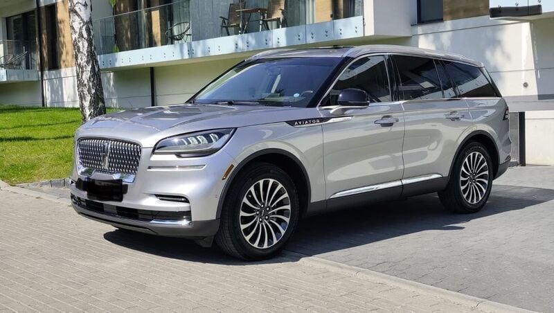Silber Gebraucht 2023 Lincoln Aviator SUV | 59.900 € - Bild 1/4