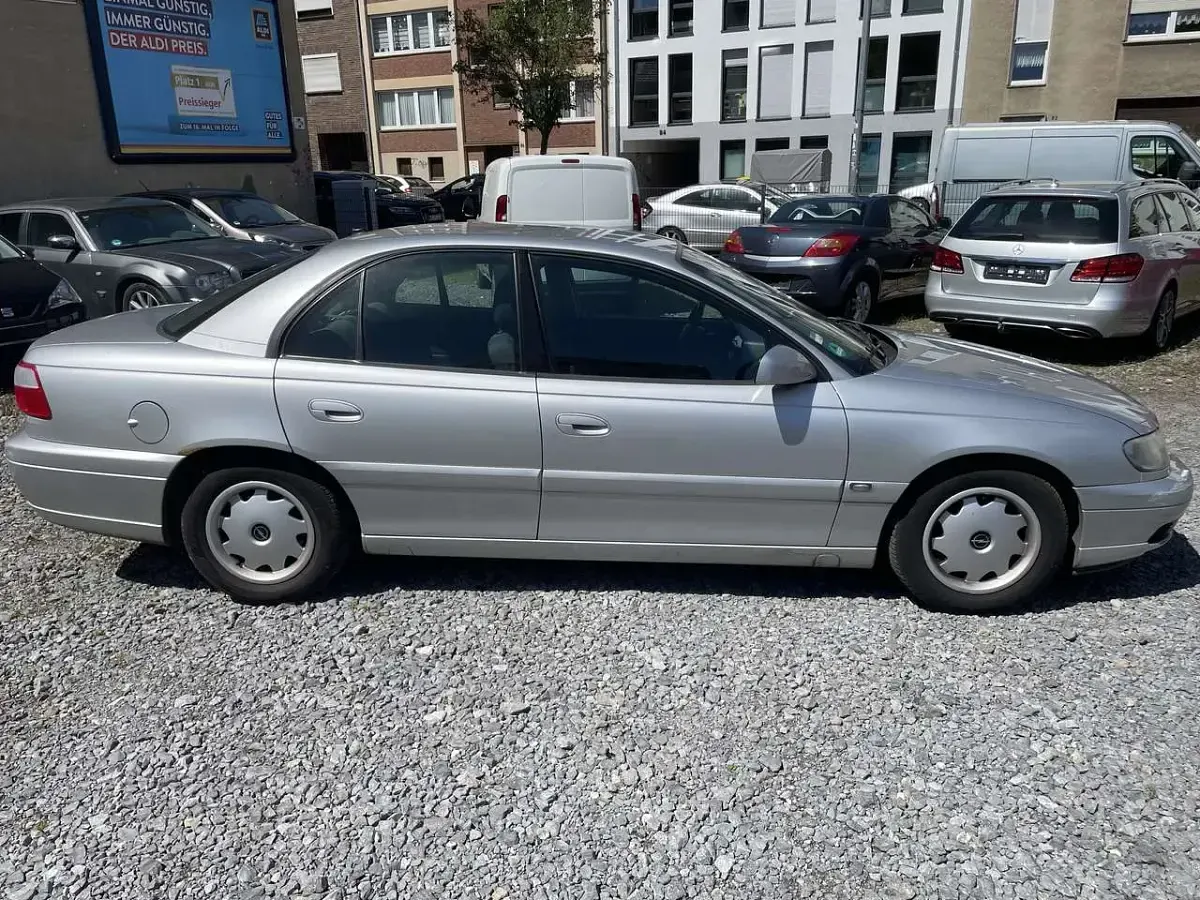 Gebraucht Opel Omega 218 PS (160 kW) 2002 Silber Limousine
