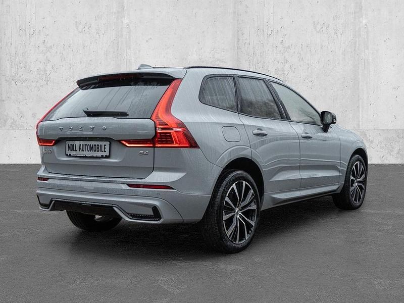 Gebraucht Volvo XC60 Plus 197 PS (144 kW) 2024 Grau SUV