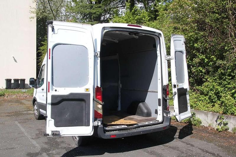Second-hand Ford Transit 125 CP (91 kW) 2015 Alb Monovolum