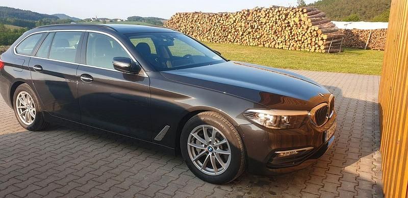 Gebraucht BMW 530 265 PS (194 kW) 2018 Grau Kombi
