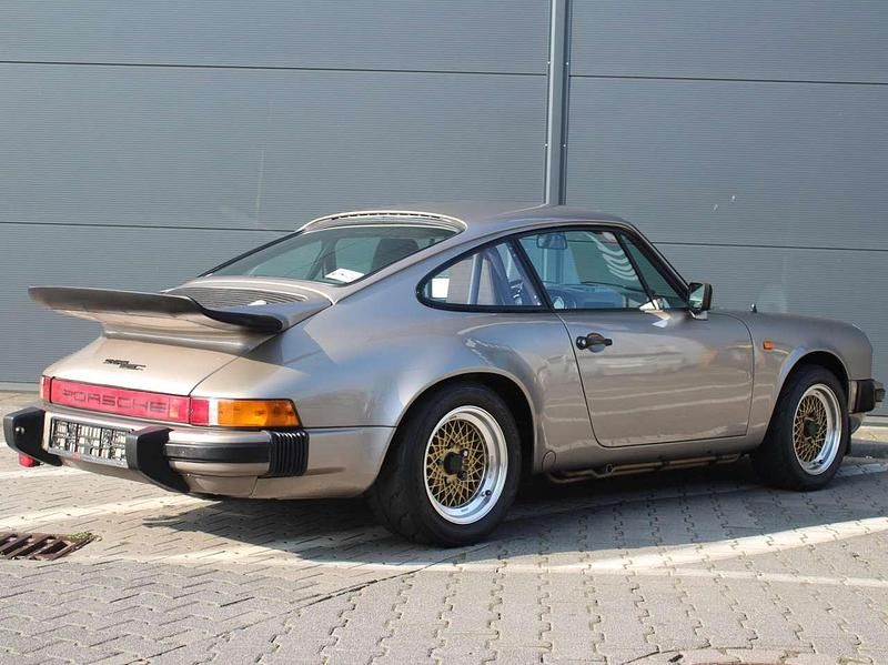 Gebraucht Porsche 911SC 215 PS (158 kW) 1983 Weiß Coupé