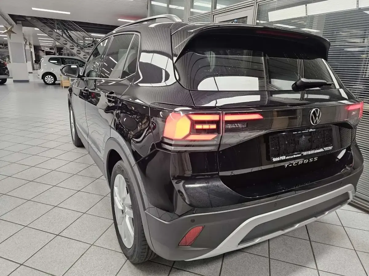 Neu VW T-Cross Life 150 PS (110 kW) 2026 Deepblackperl. SUV