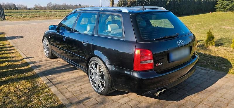 Second-hand Audi RS4 Competition 450 CP (330 kW) 2001 Negru Break