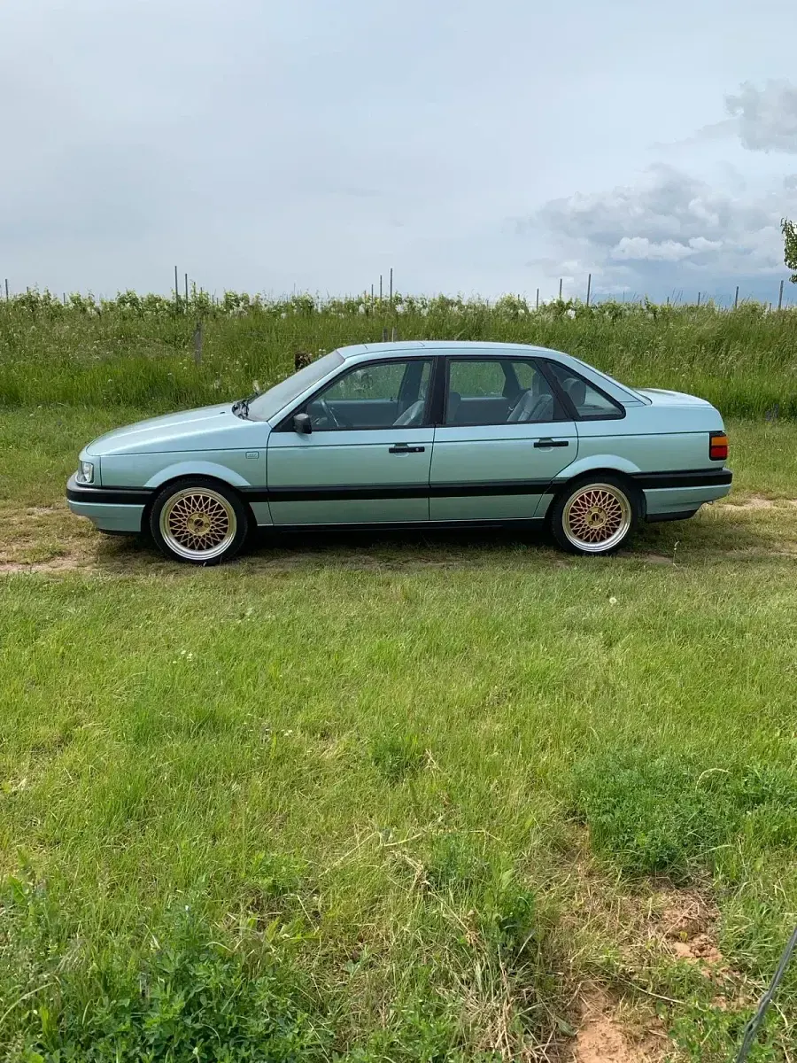 Brugt VW Passat 90 HK (66 kW) 1991 Andere farben Sedan