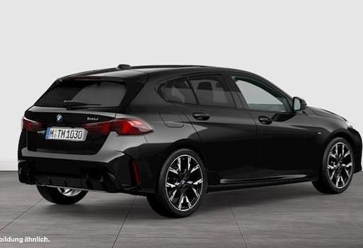 Gebraucht BMW 120 Shadowline 163 PS (119 kW) 2025 Schwarz Kleinwagen