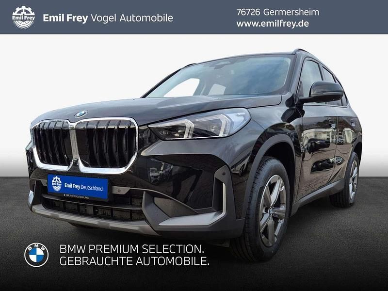 Saphirschwarz metallic Gebraucht 2025 BMW X1 SUV | 38.490 € (Fairer Preis) - Bild 1/3