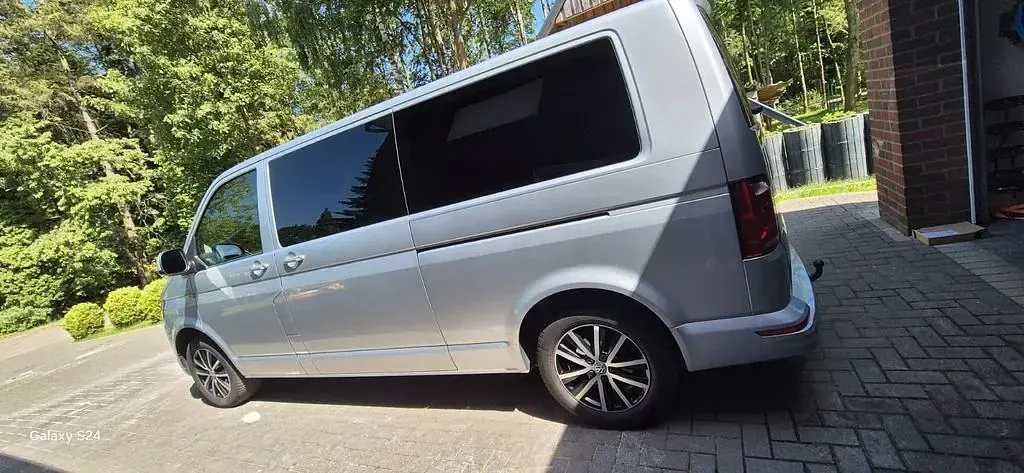 Gebraucht VW Caravelle 204 PS (150 kW) 2016 Silber Van