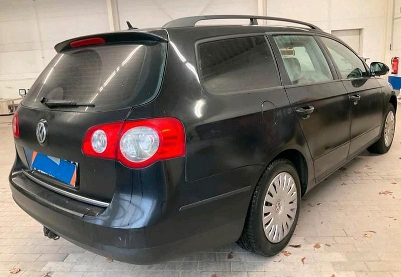 Gebraucht VW Passat 116 PS (85 kW) 2006 Schwarz Kombi