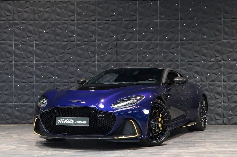 Violett Gebraucht 2023 Aston Martin DBS | 429.900 € - Bild 1/4