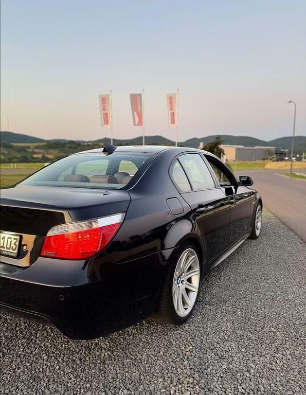 Gebraucht BMW 523 Performance 177 PS (130 kW) 2006 Schwarz Limousine