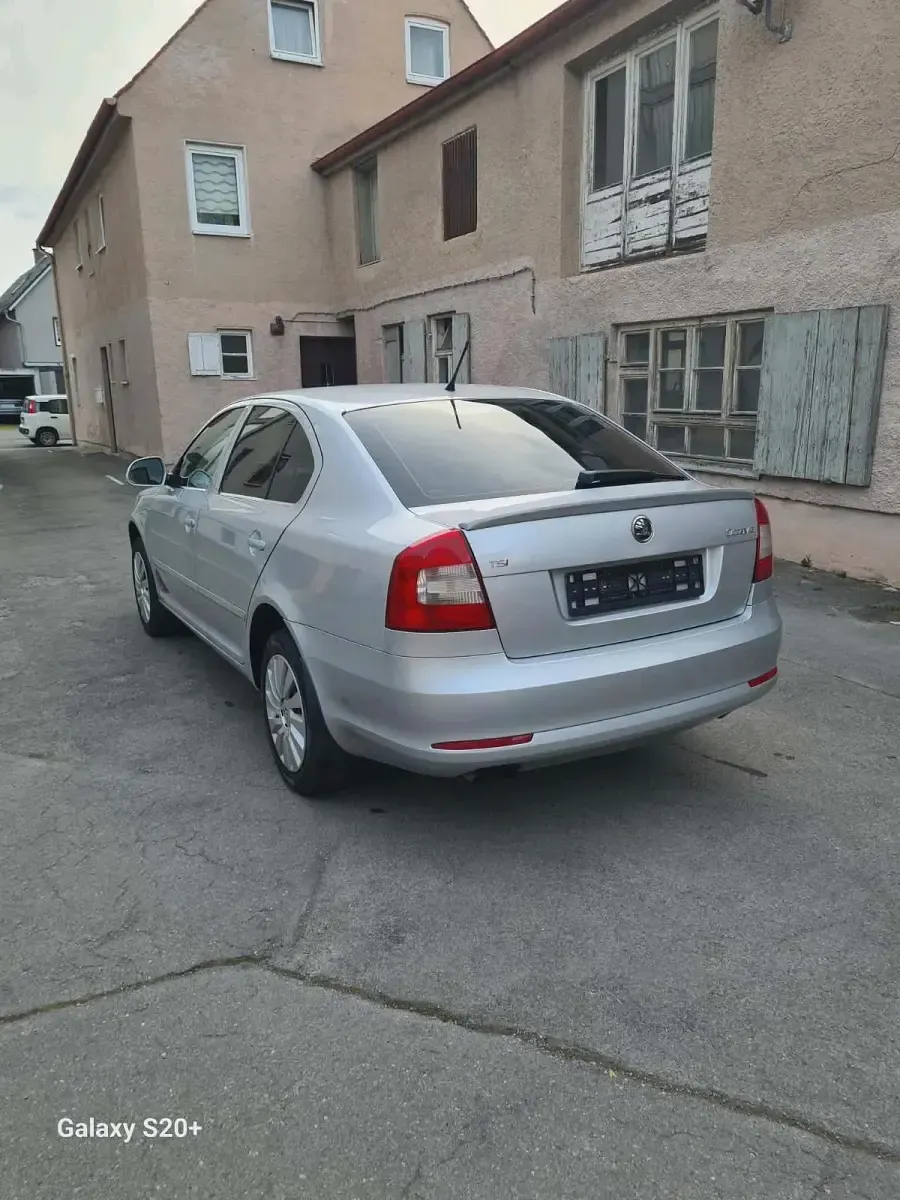 Gebraucht Skoda Octavia 160 PS (117 kW) 2010 Silber Limousine