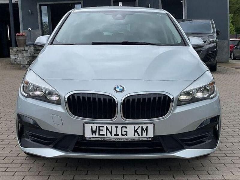 Gebraucht BMW 216 Active Tourer Performance 116 PS (85 kW) 2019 Silber Van / Kleinbus
