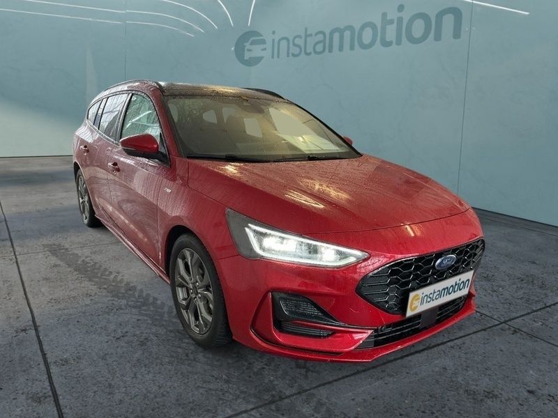 Rot Gebraucht 2023 Ford Focus ST-Line Kombi | 27.050 € (Etwas zu teuer) - Bild 1/4