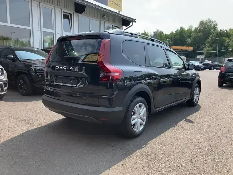 Gebraucht Dacia Jogger Expression 110 PS (80 kW) 2024 Schwarz Van / Kleinbus