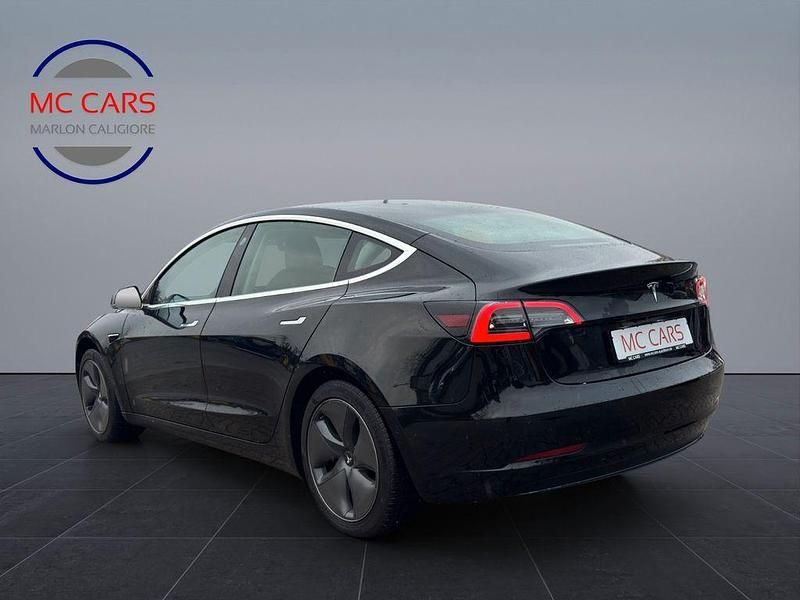 Gebraucht Tesla Model 3 RWD 225 kW (306 PS) 2019 Schwarz Limousine