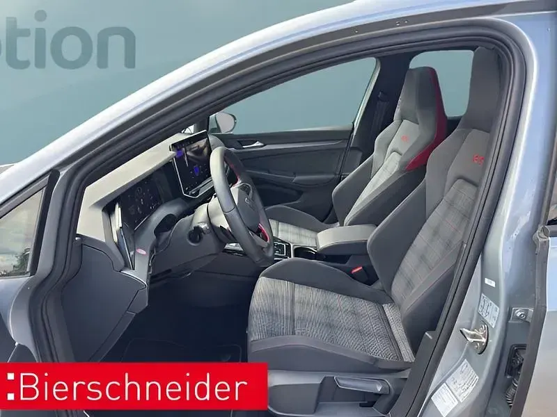 Gebraucht VW Golf VIII GTI 265 PS (194 kW) 2024 Silber Kleinwagen