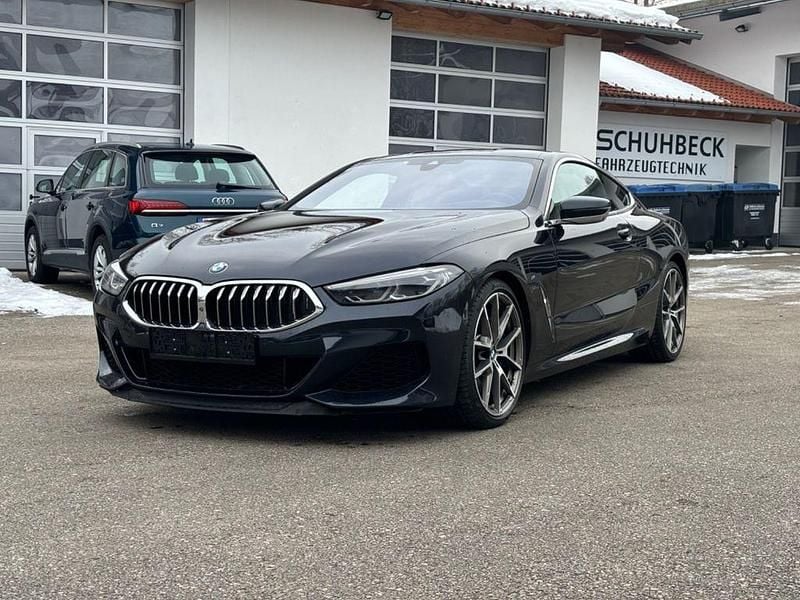 Schwarz Gebraucht 2021 BMW M850 Coupé | 43.999 € - Bild 1/4