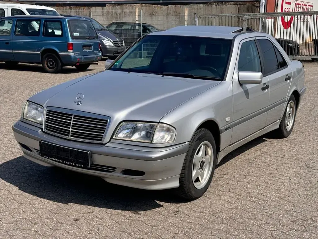 Gebraucht Mercedes C180 122 PS (89 kW) 1998 Silber Limousine