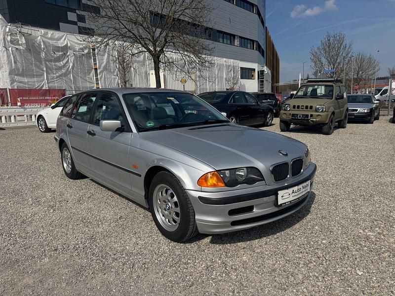 Gebraucht BMW 318 118 PS (86 kW) 2001 Silber Kombi