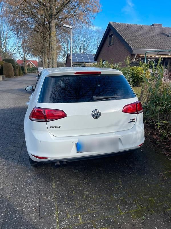 Gebraucht VW Golf VII 122 PS (89 kW) 2013 Weiß Kleinwagen