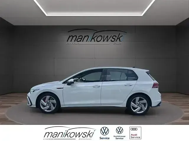 Gebraucht VW Golf VIII GTI 180 PS (132 kW) 2024 Weiß Limousine