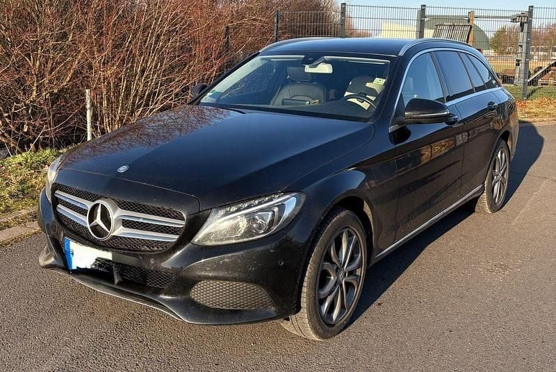 Gebraucht Mercedes C180 Avantgarde 156 PS (114 kW) 2016 Schwarz Kombi