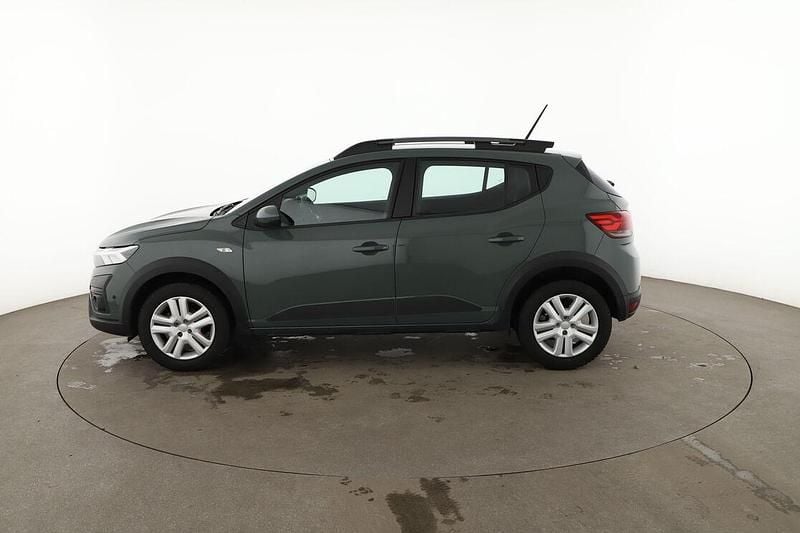 Gebraucht Dacia Sandero Expression 91 PS (66 kW) 2023 Grün Kleinwagen